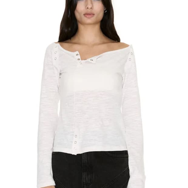 SETSETSET SLIT SNAP T-SHIRT IVORY