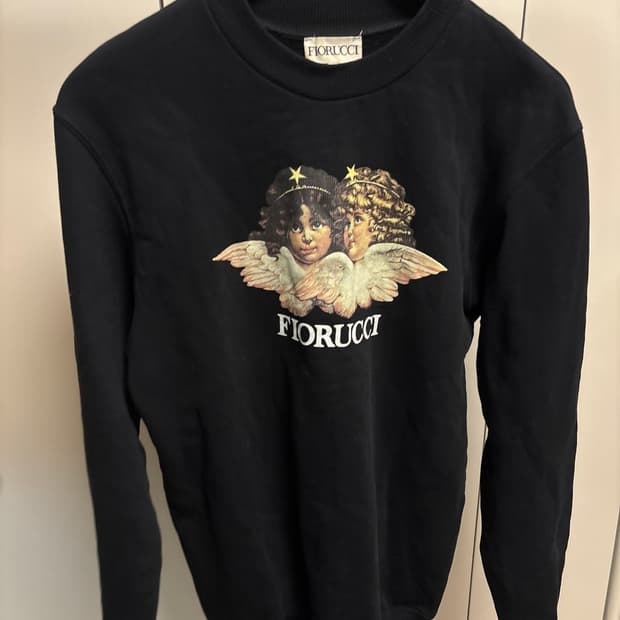 FIORUCCI 블랙 천사 기모 맨투맨 XS