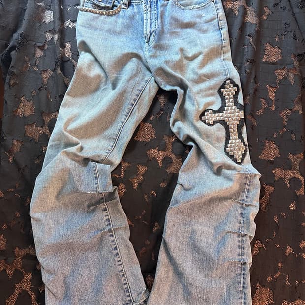 (MPH)stud cross/side tuck flared jeans