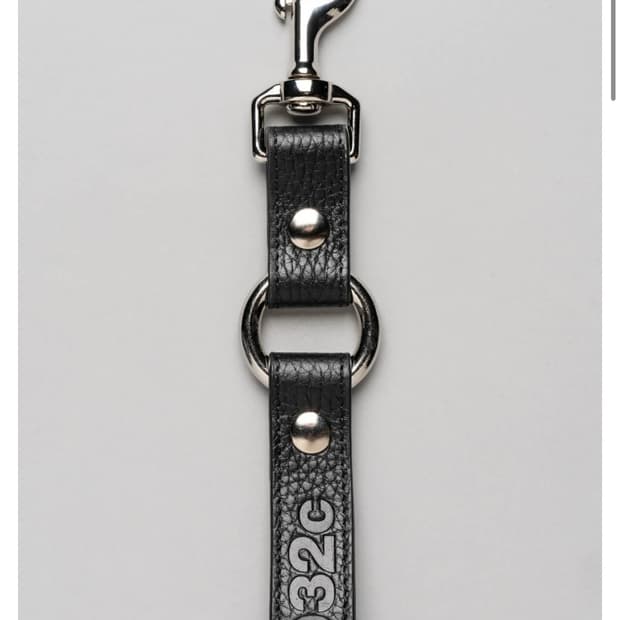 032c 레더 키체인