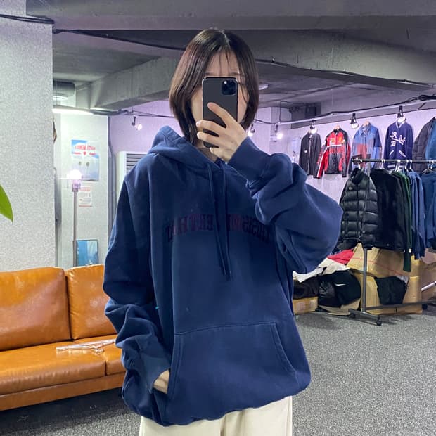 디스이즈네버댓 아치로고 네이비 후드티 B3352