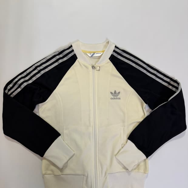 아디다스 파이어버드 화이트 실버 슈퍼스타 져지(95사이즈)