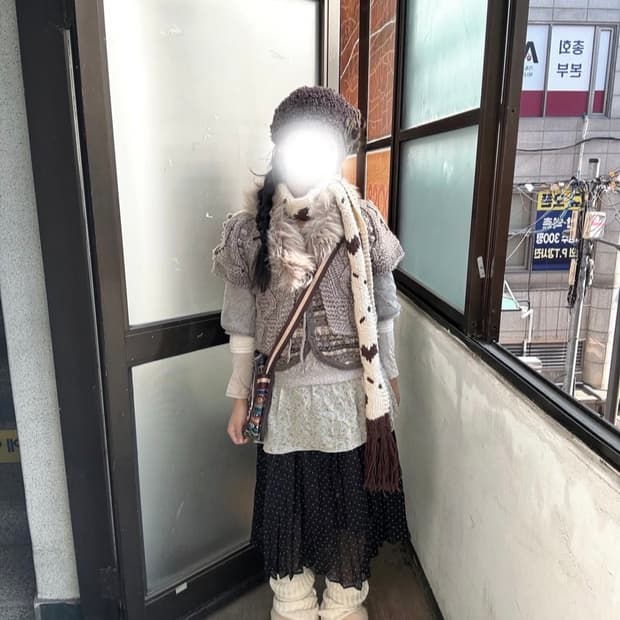 레이어드탑, 크로쉐퍼자켓, 패턴모리베스트, 도트스커트