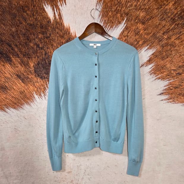 유니클로 슬림핏 민트 가디건