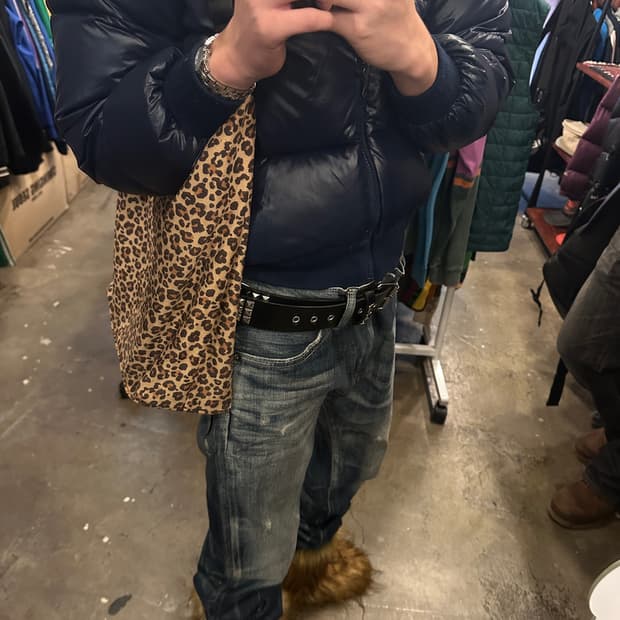 몽클레어 네이비 패딩