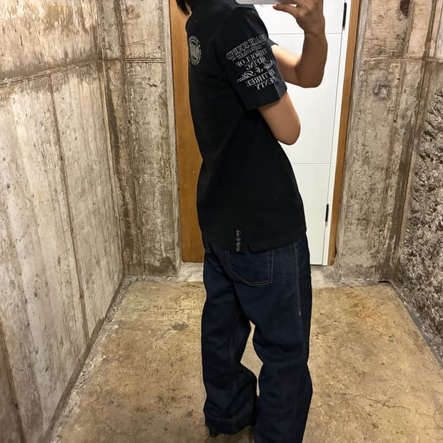 빈티지 카라 반팔 티셔츠 프린팅 디테일 블랙 k57