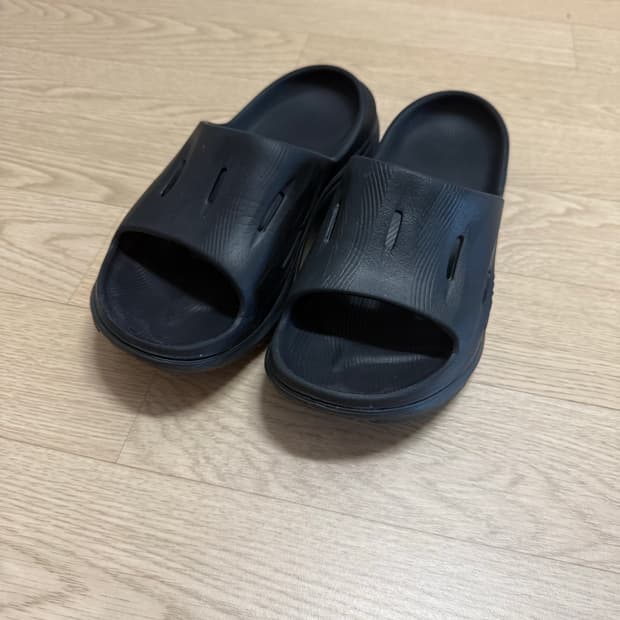 호카 리커버리 슬라이드 블랙