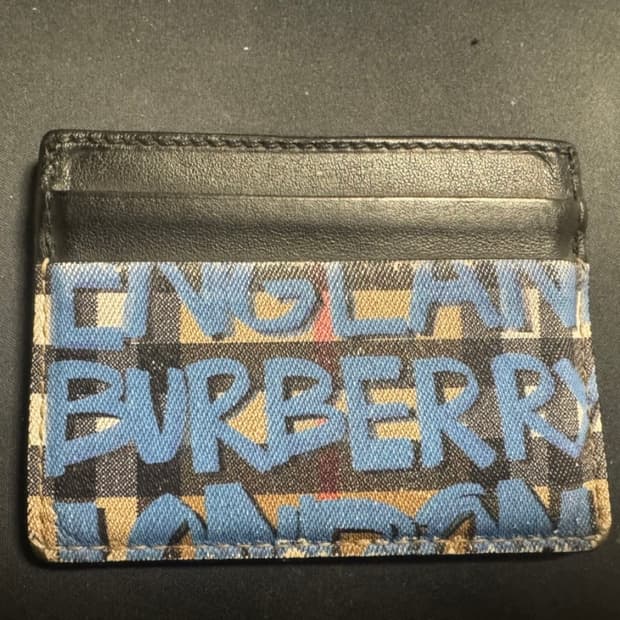 버버리 카드지갑