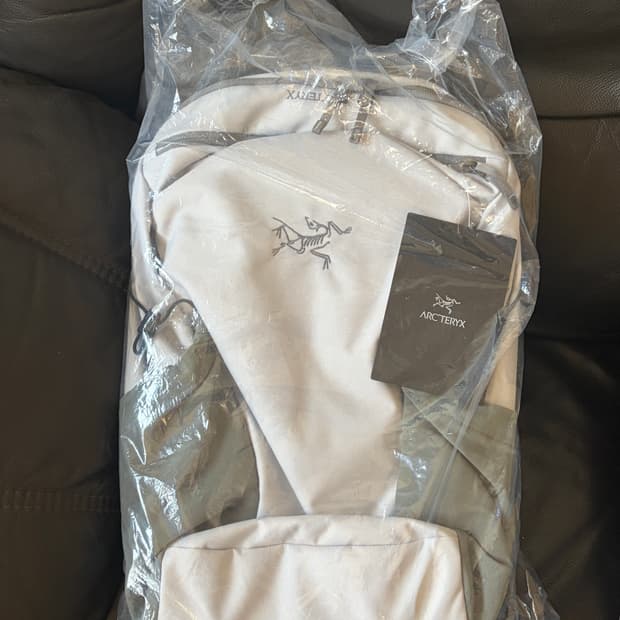 [국내배송/미개봉새상품] 아크테릭스 맨티스16 백팩 솔리튜드 보이드