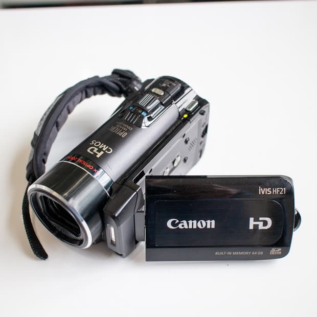 Canon Ivis HF21/ 빈티지 디지털 캠코더 