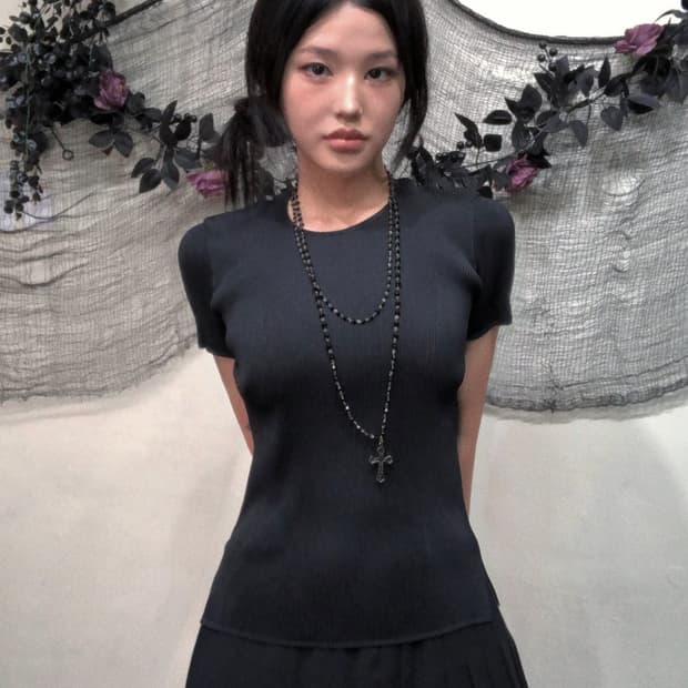 이세이미야케 웨이브 링클 블랙 탑
