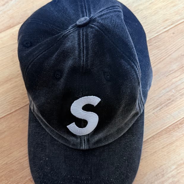 슈프림 피그먼트 s로고 6-패널 모자