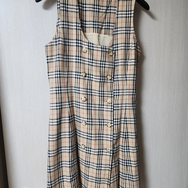 (정품) Burberry 버버리 노바체크 슬리브리스 원피스