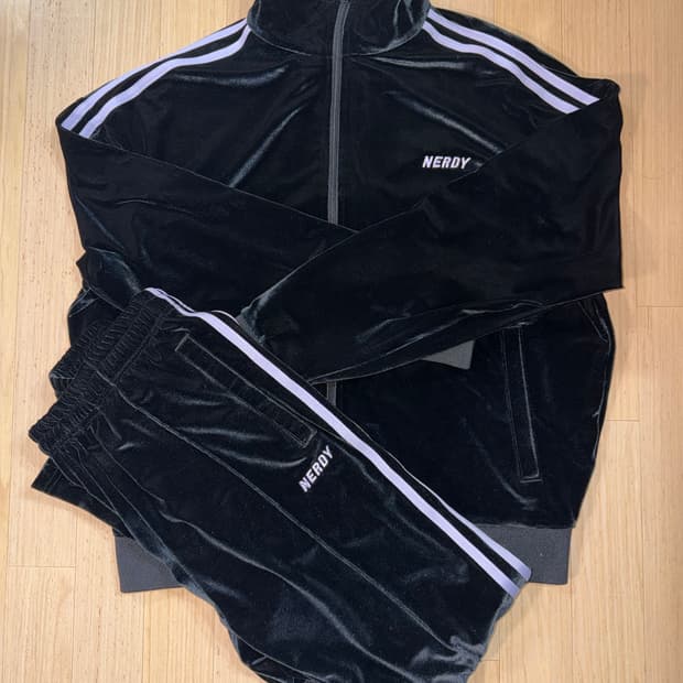 널디 벨벳 트레이닝 세트 판매 (상태 굿!!) S사이즈