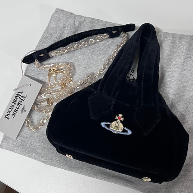 비비안웨스트우드 야스민 미니백 팝니다