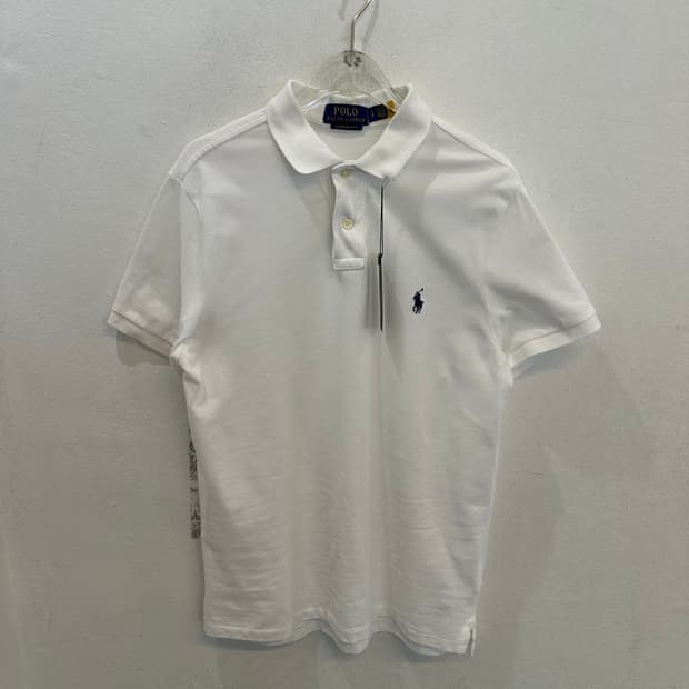 Polo collar