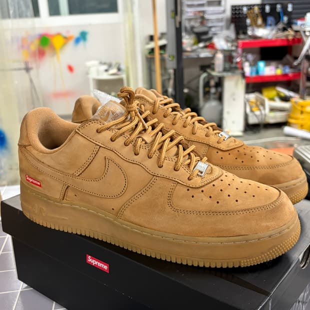 나이키 슈프림 에어포스1 플랙스 된장 290