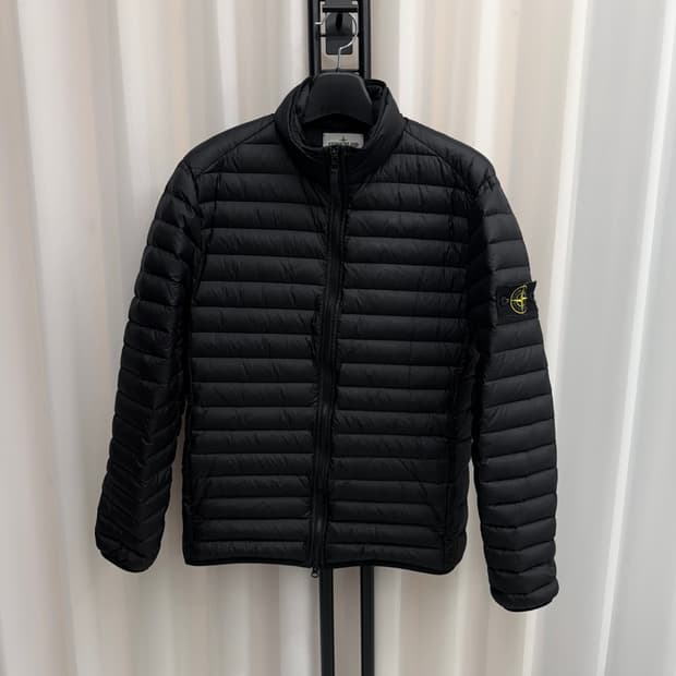 [M] 스톤아일랜드 룸우븐 경량패딩 블랙