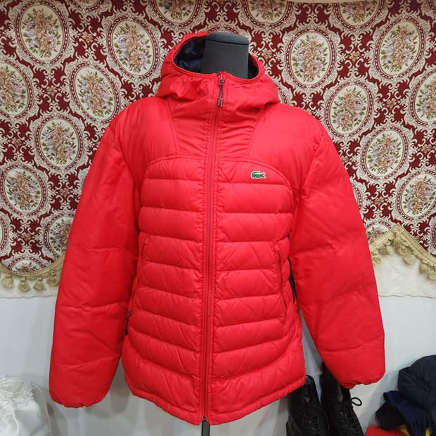 라코스테 레드 오리털 후드 경량 패딩 점퍼
​
