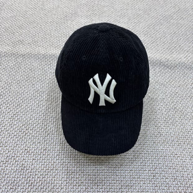 F 새상품 MLB 뉴욕양키스 자수 코듀로이 볼캡 0729E