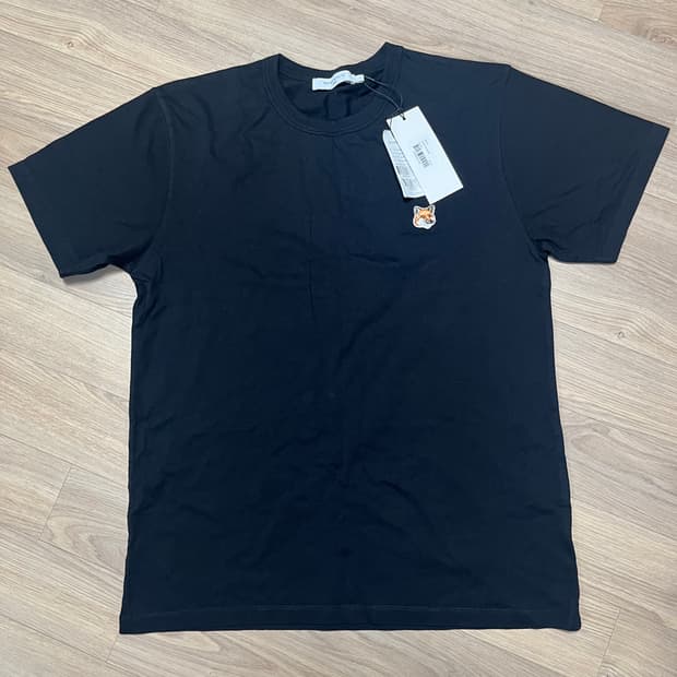 [새상품/L] 메종키츠네 폭스헤드 반팔 티셔츠 블랙