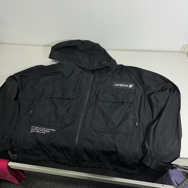 우먼FREE 라이프워크 블랙 오버핏 후드 바람막이