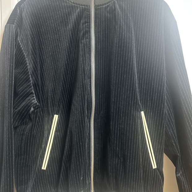 (L) 유스 벨벳 스트라이프 트랙