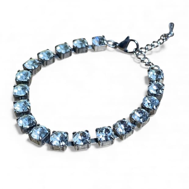 생로랑 크리스탈 테니스 팔찌