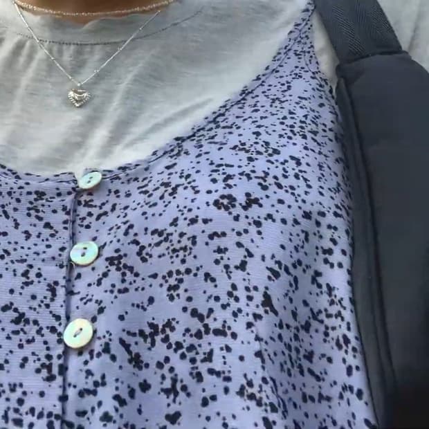 앤아더스토리즈 도트 미니원피스