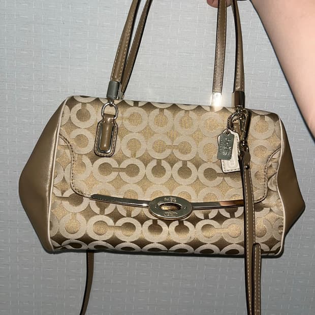 Rare🤎coach beige sholder bag