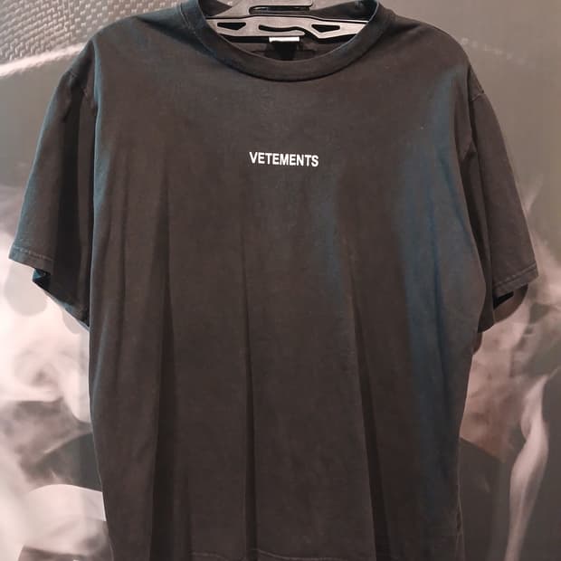 베트멍 가슴로고 오버핏 반팔티