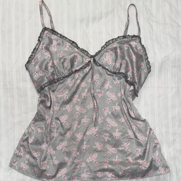 Grey sleeveless 