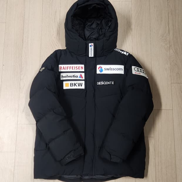 데상트 키즈 아우디 스키 덕다운패딩 160