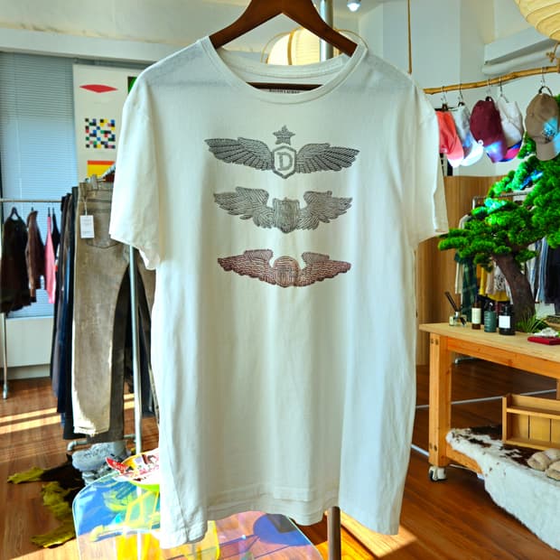 데님앤서플라이 티셔츠