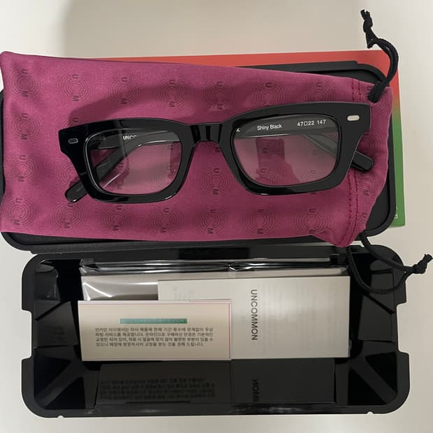 언커먼아이웨어 벅 블랙 새상품