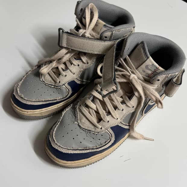 나이키 에어포스 1 미드 스니커즈 270