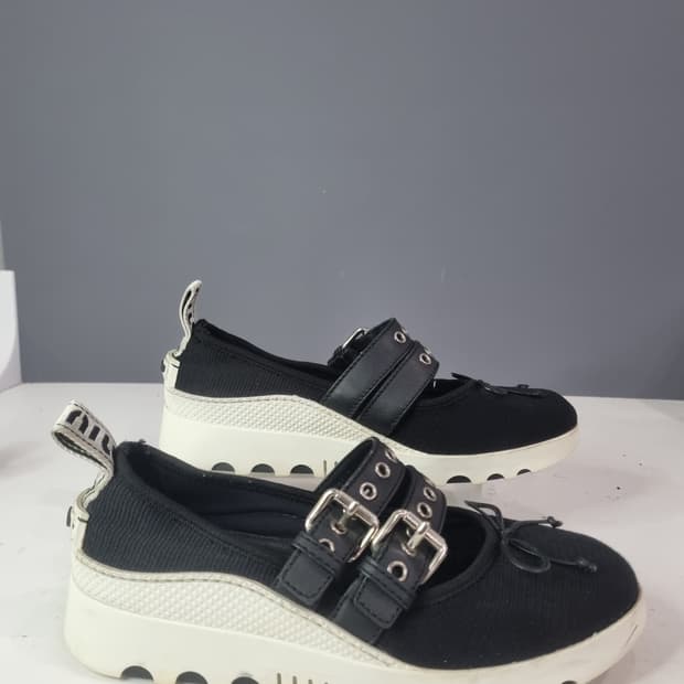 38 미우미우 발레리나 플랫슈즈