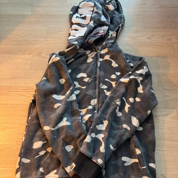 베이프 카모 후드집업