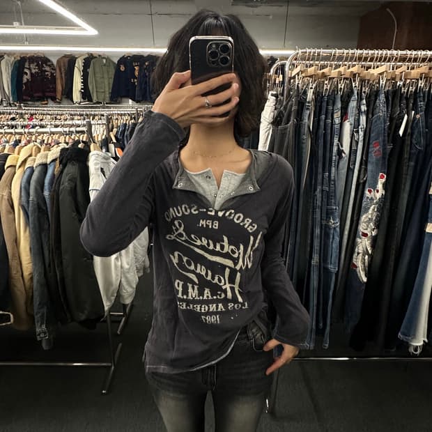 M)Japanese vintage Y2K 빈티지 레터링 여성 브이넥 롱슬