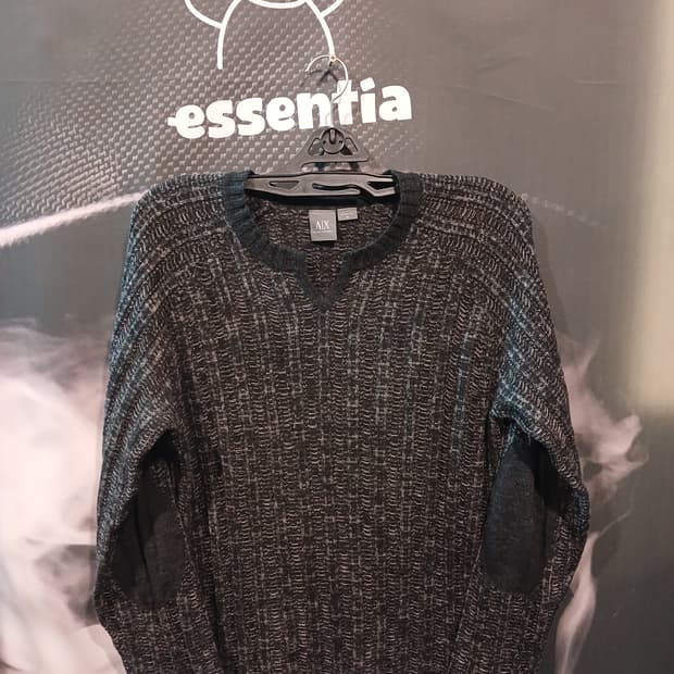 X|A 아르마니 익스체인지 V넥 울 니트