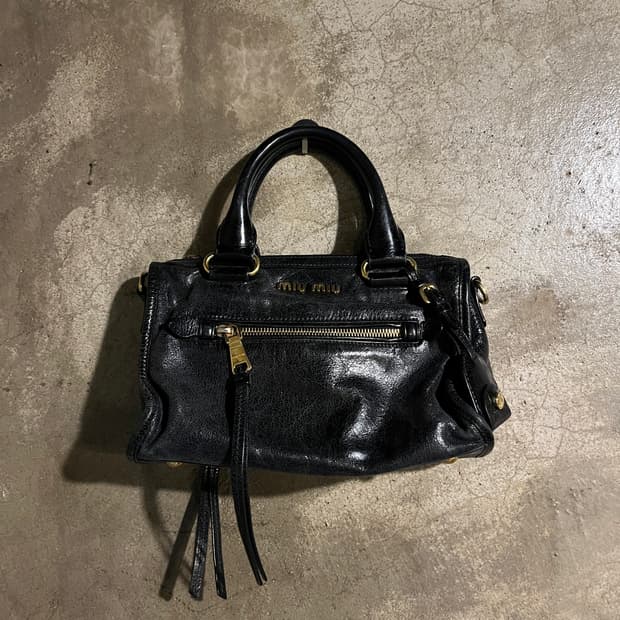 미우미우 핸드백