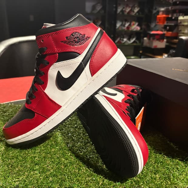 [새상품/270] 나이키 조던1 미드