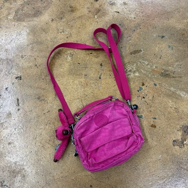 키플링 핑크 미니 크로스백 가방 