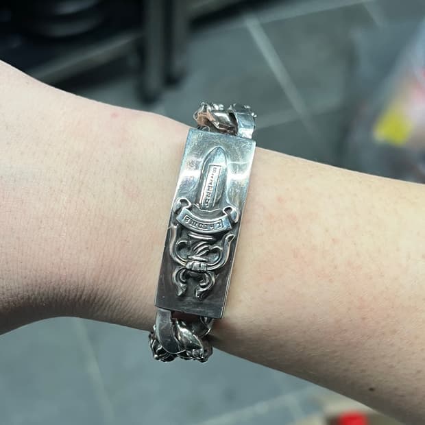 크롬하츠 대거 팬시 클립 팔찌