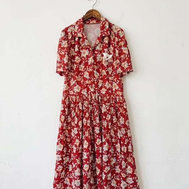 로맨틱 빈티지 플로럴 미디 원피스