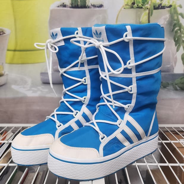 아디다스 캐쥬얼 여성 겨울부츠 225 캐쥬얼부츠 LB63