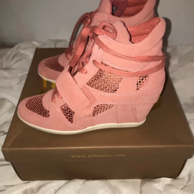 Ash 아쉬 딸기우유 하이탑 매쉬 웨지 스니커즈