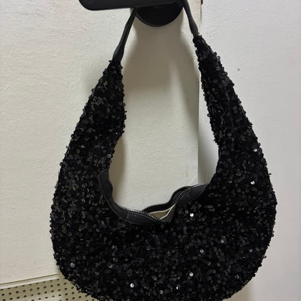 블랙 스팽글 가방