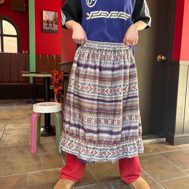 호쿠스포쿠스 노르딕패턴치마