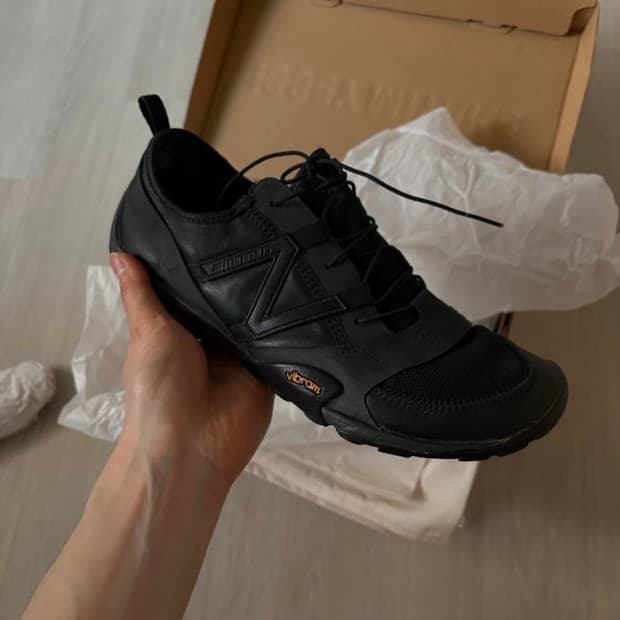 뉴발란스 이세이미야케 MT10O 블랙